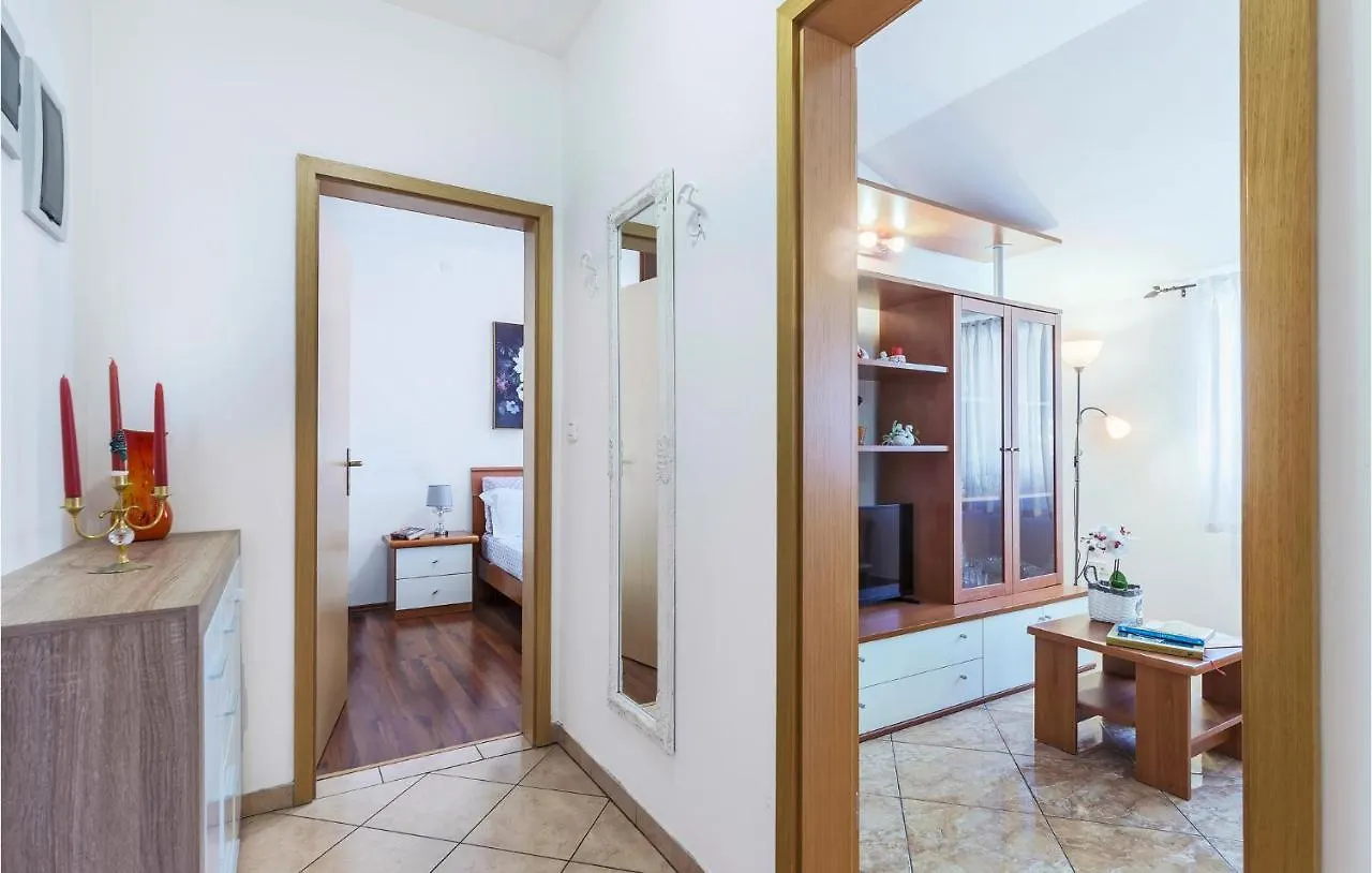 Awesome Apartment In Pula With Wifi