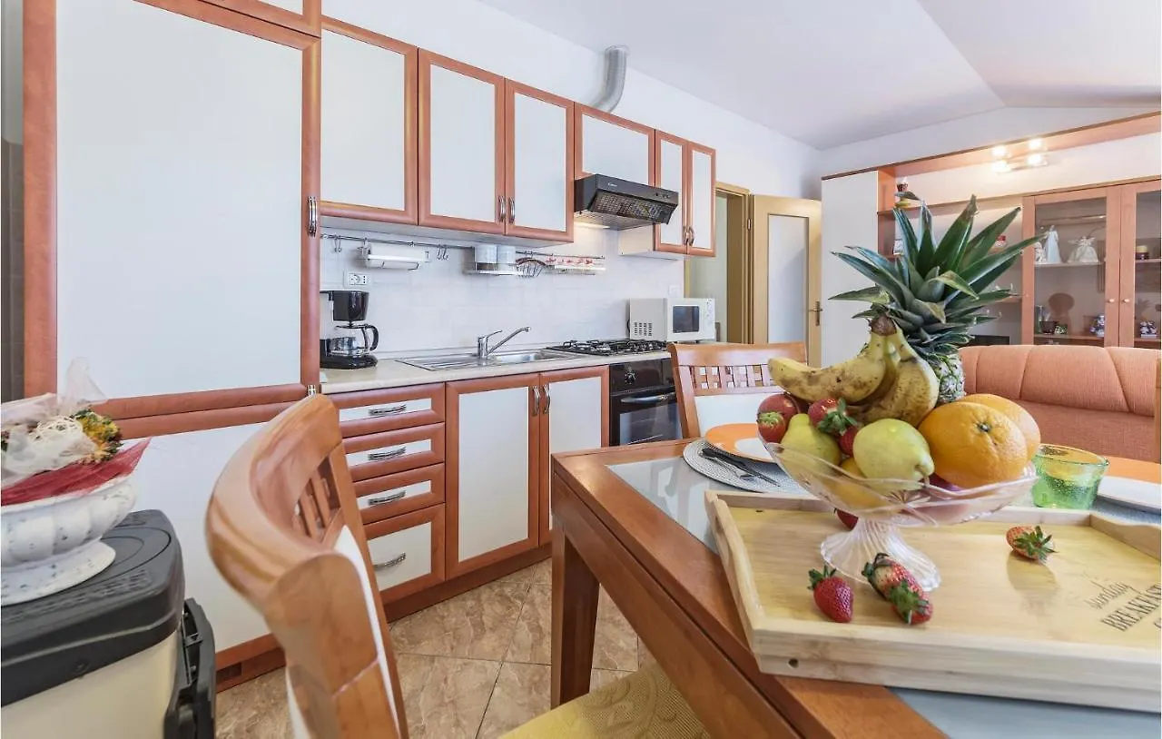 Awesome Apartment In Pula With Wifi